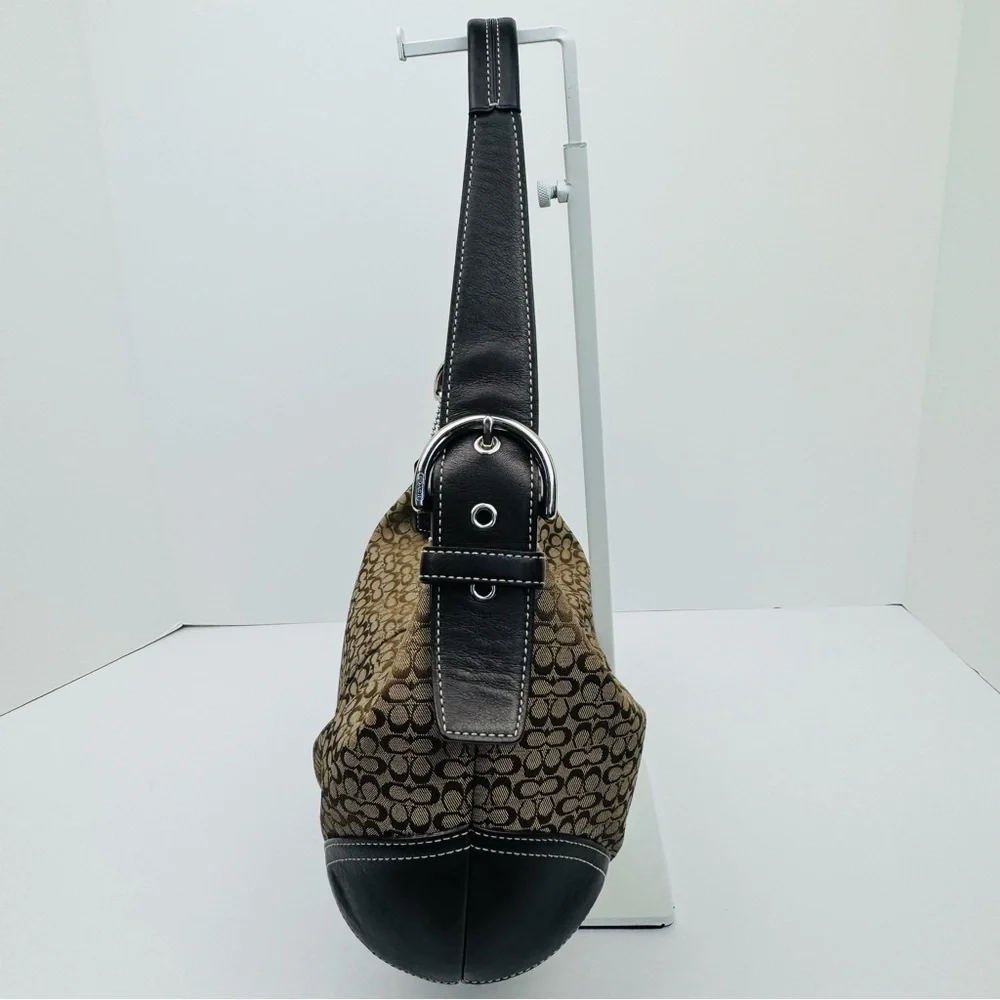 Coach Vintage Signature Soho Hobo Shoulder Bag. Iconic Coach 